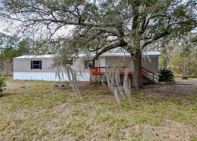 Property at 111 Troy Dr, Slidell, LA 70461, 3 beds, 2 baths