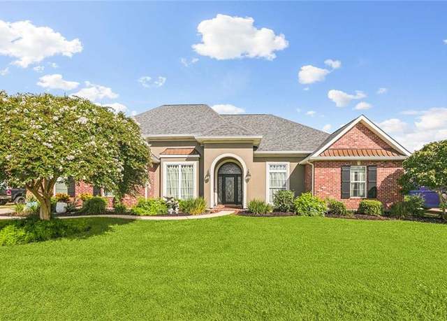 Property at 108 Live Oak Ln, Luling, LA 70070, 3 beds, 3 baths
