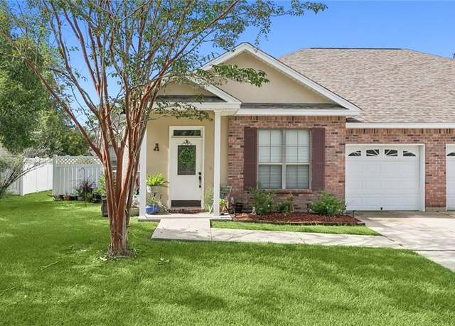 Property at 200 Short St Unit A, Slidell, LA 70461, 2 beds, 2 baths
