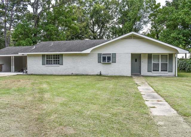 Property at 109 Alida St, Hammond, LA 70403, 4 beds, 2.5 baths