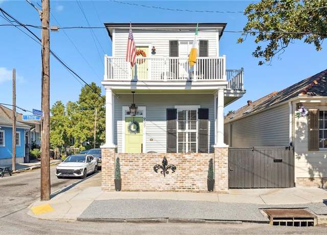 Property at 937 Third St, New Orleans, LA 70130, 4 beds, 2 baths