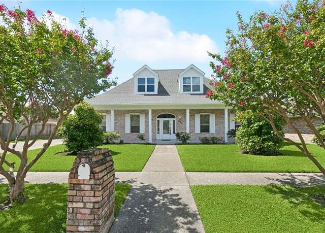 Property at 509 Carmenere Dr, Kenner, LA 70065, 4 beds, 3.5 baths