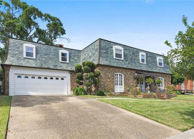 Property at 4440 Bancroft Dr, New Orleans, LA 70122, 4 beds, 4.5 baths