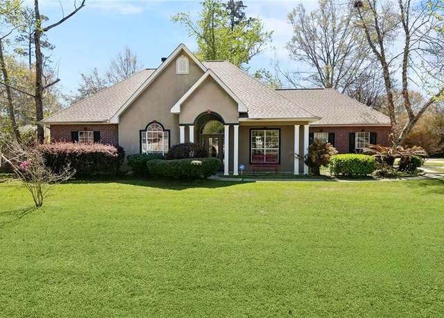 Property at 2075 White Myrtle Dr, Madisonville, LA 70447, 3 beds, 2 baths