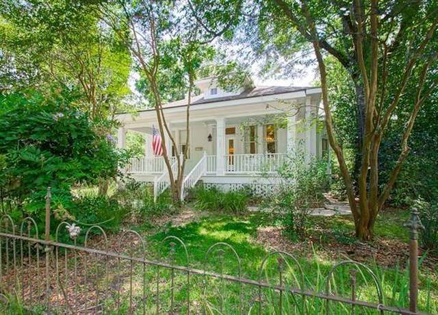 Property at 157 N New Hampshire St, Covington, LA 70433, 4 beds, 3 baths