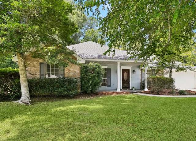 Property at 418 Westwood Dr, Mandeville, LA 70471, 3 beds, 2 baths