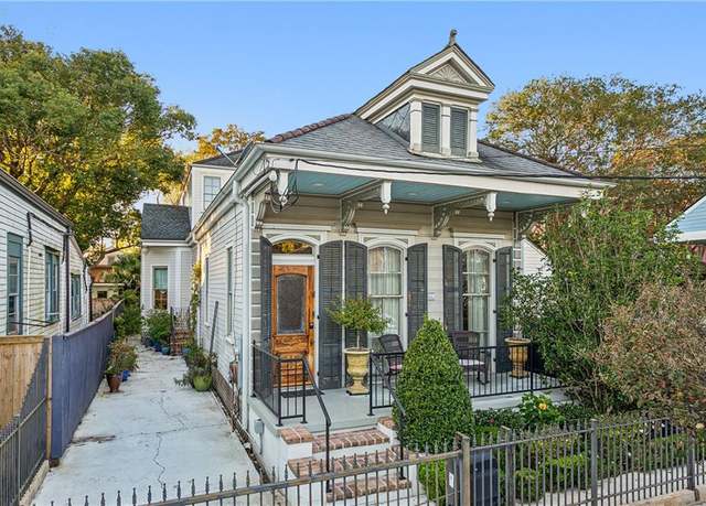 Property at 820 Alvar St, New Orleans, LA 70117, 3 beds, 2.5 baths