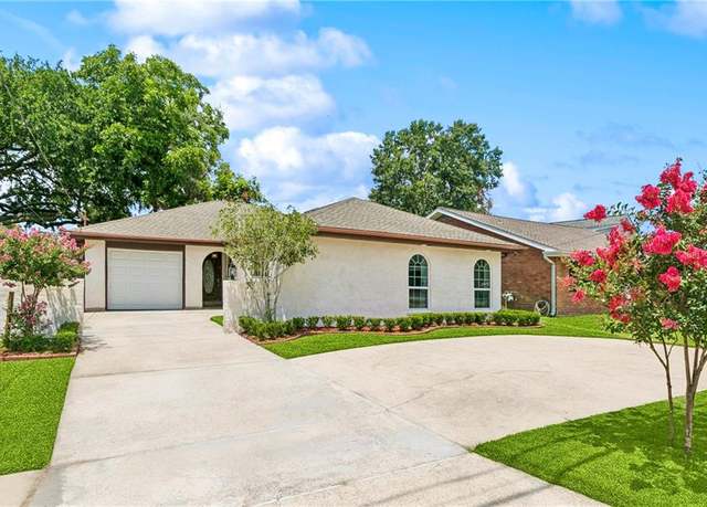 Property at 1424 Pecan Ave, Metairie, LA 70001, 3 beds, 2 baths