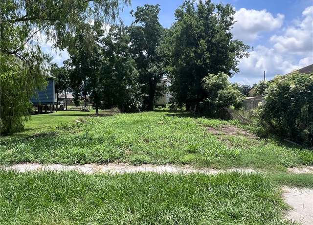 Property at 1811 Flood St, New Orleans, LA 70117