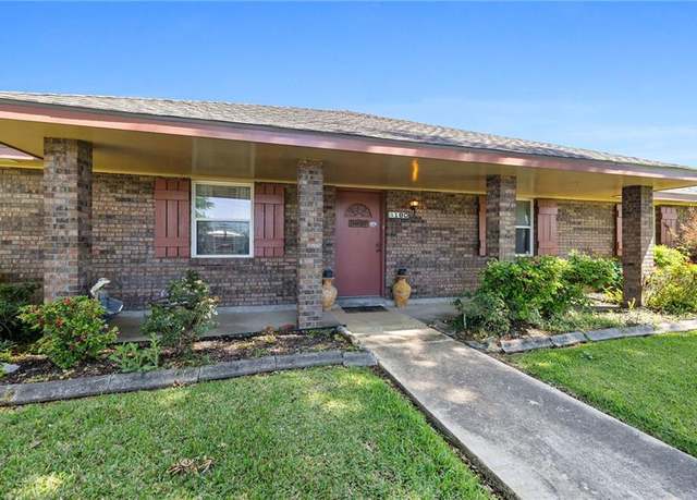 Property at 180 W Heather Dr, Luling, LA 70070, 4 beds, 2.5 baths