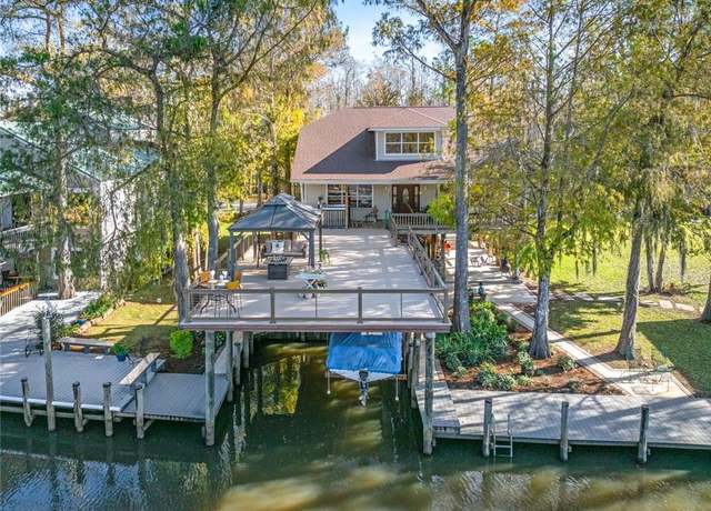 Property at 20855 Henry Rd, Springfield, LA 70462, 3 beds, 3.5 baths