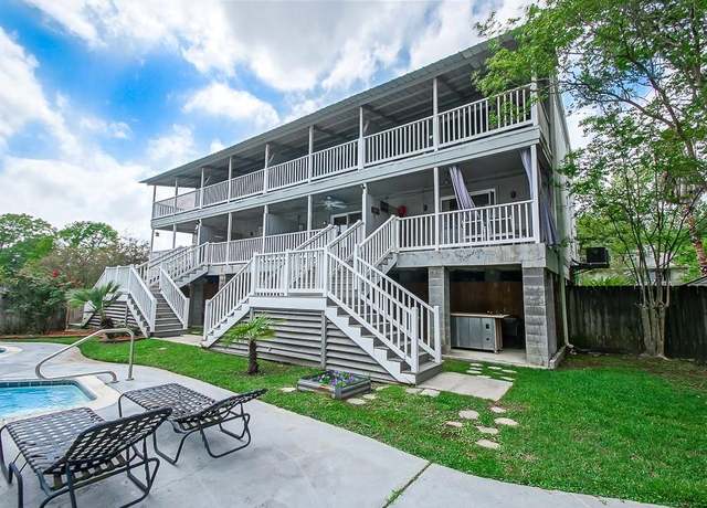 Property at 1025 Villere St Unit G, Mandeville, LA 70448, 2 beds, 2 baths