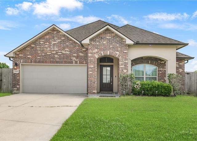 Property at 11420 Legacy Oaks Ln, Gonzales, LA 70737, 3 beds, 2 baths