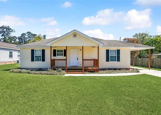Property at 42488 Pelican Dr, Ponchatoula, LA 70454, 3 beds, 2 baths