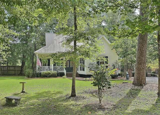 Property at 1217 W 15th Ave, Covington, LA 70433, 3 beds, 2.5 baths