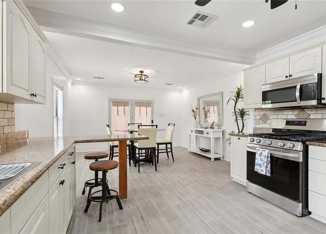 Property at 801 West Dr, Westwego, LA 70094, 2 beds, 1 bath