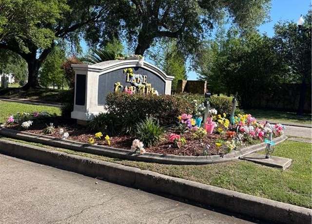 Property at 12511 Carmel Pl, New Orleans, LA 70128