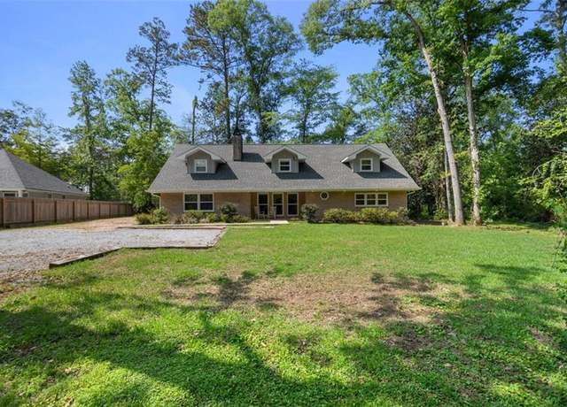 Property at 304 W 6th Ave, Covington, LA 70433, 4 beds, 3 baths