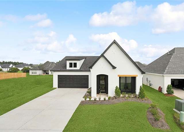 Property at 7117 Green Heron Dr, Madisonville, LA 70447, 4 beds, 3 baths
