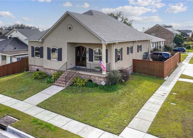 Property at 152 Portland St, New Orleans, LA 70124, 4 beds, 2.5 baths