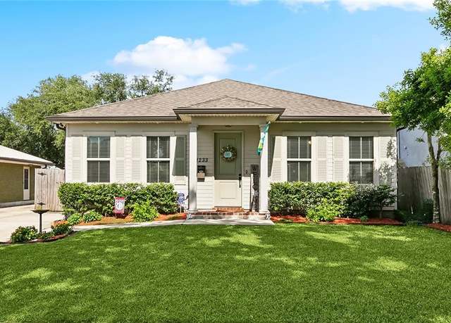 Property at 1233 Brockenbraugh Ct, Metairie, LA 70005, 3 beds, 2.5 baths