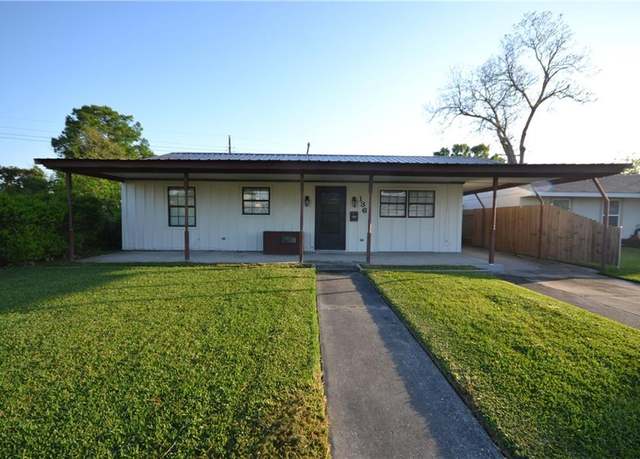Property at 136 Felicia Dr, Avondale, LA 70094, 4 beds, 2 baths
