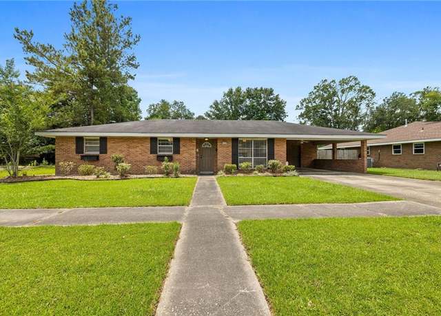 Property at 2107 Cherie Dr, Hammond, LA 70401, 3 beds, 2 baths