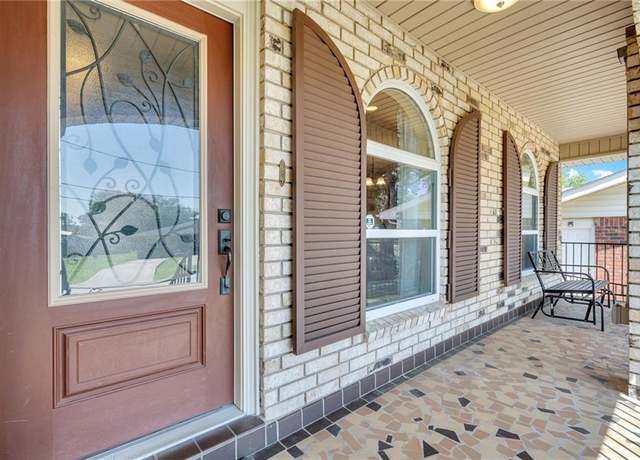 Property at 5245 Sanford St, Metairie, LA 70006, 4 beds, 3 baths