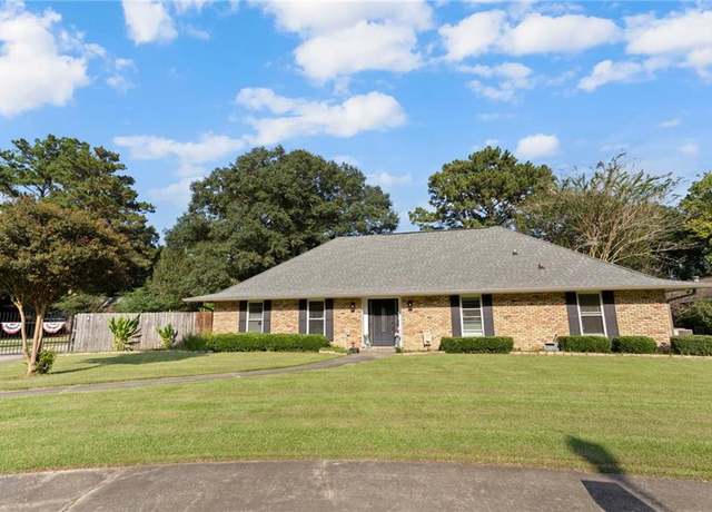 Property at 8028 Chaperral Dr, Denham Springs, LA 70726, 5 beds, 3.5 baths