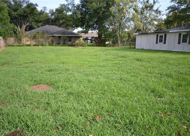 Property at 247 Murray Hill Dr, Destrehan, LA 70047