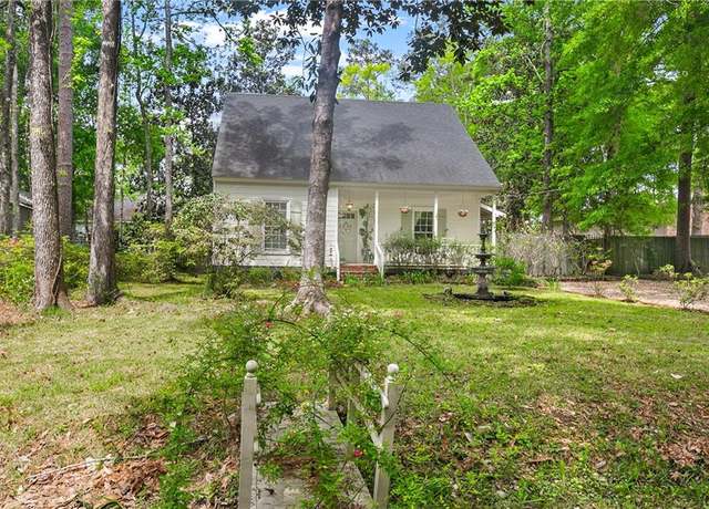 Property at 1515 S Van Buren St, Covington, LA 70433, 4 beds, 2 baths
