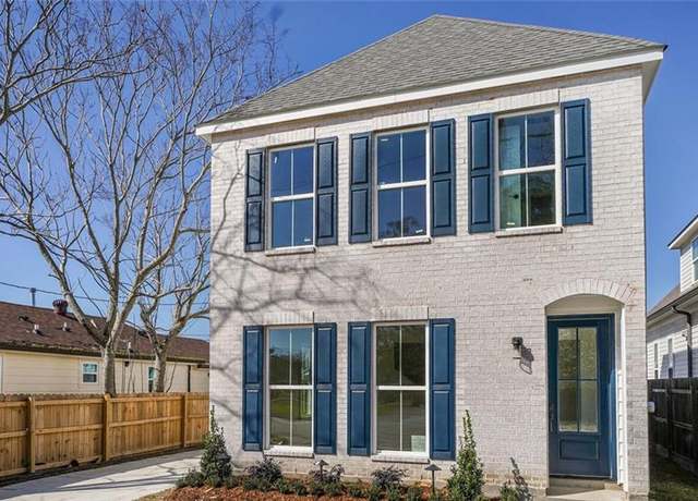 Property at 700 Cleary Ave, Metairie, LA 70001, 3 beds, 2.5 baths