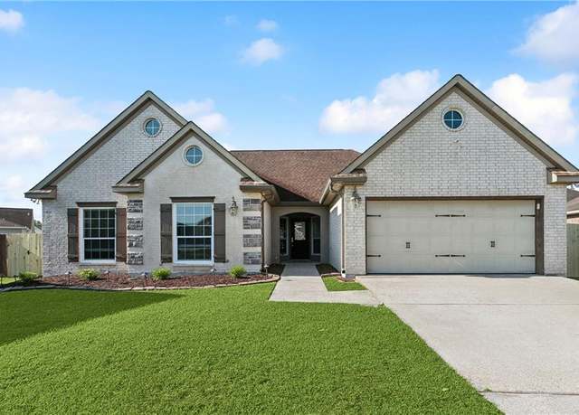 Property at 2729 Creole Ct, Marrero, LA 70072, 4 beds, 2 baths