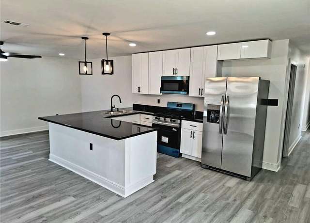 Property at 1137 W Marshall Dr, Marrero, LA 70072, 3 beds, 2 baths