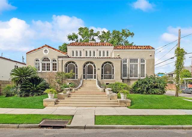 Property at 30 Fontainebleau Dr, New Orleans, LA 70125, 4 beds, 3.5 baths