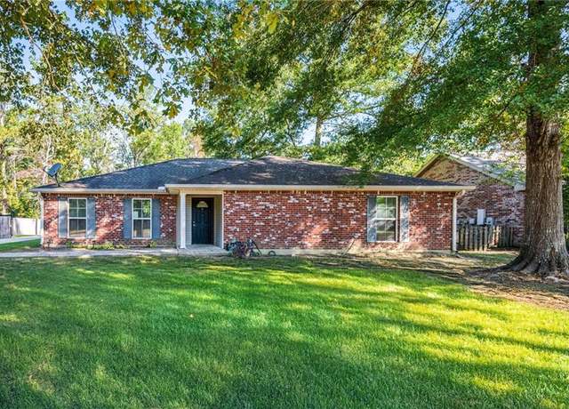 Property at 27683 Ivy Springs Dr, Independence, LA 70443, 4 beds, 2.5 baths