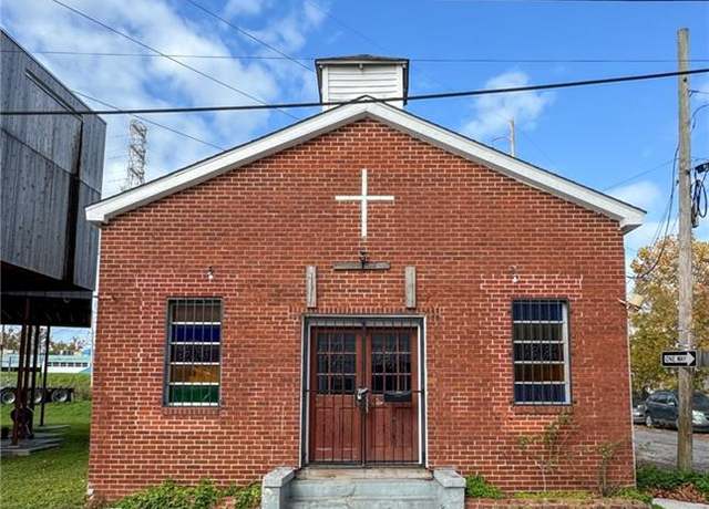 Property at 1240 General Ogden St, New Orleans, LA 70118, 1 bath