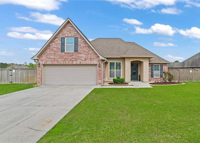 Property at 28508 Loiret Ct, Ponchatoula, LA 70454, 3 beds, 2 baths