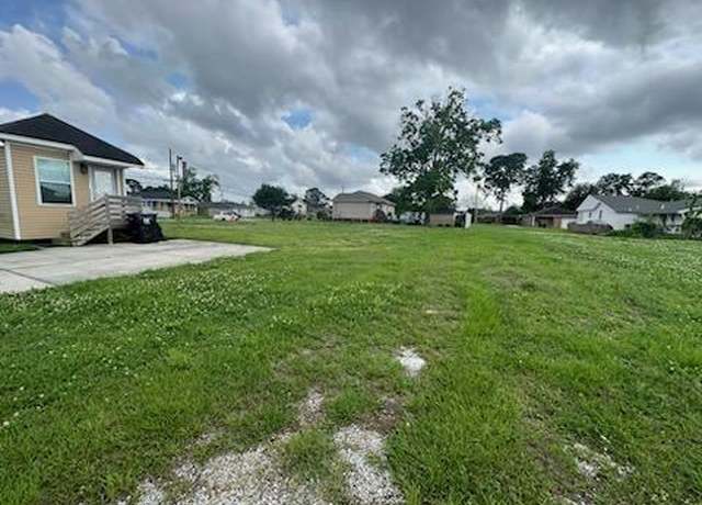 Property at Lot 12 6th St, Chalmette, LA 70043