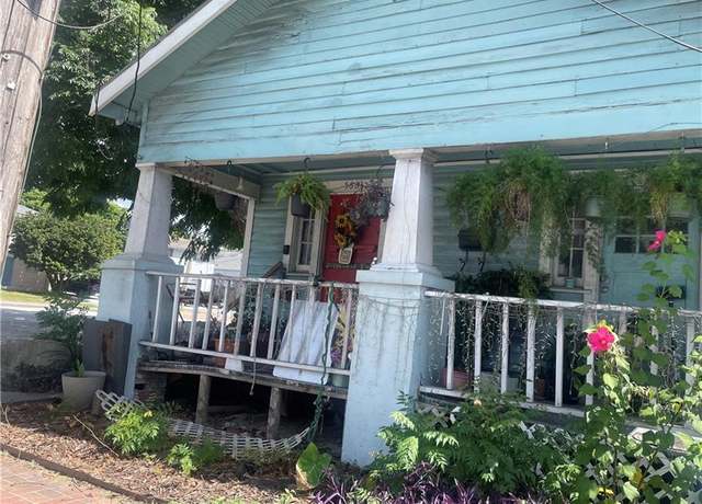 Property at 5621 Tchoupitoulas St, New Orleans, LA 70115, 3 beds, 2 baths