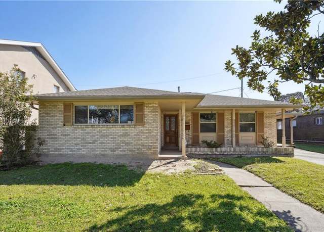 Property at 1109 Smith Dr, Metairie, LA 70005, 3 beds, 2 baths
