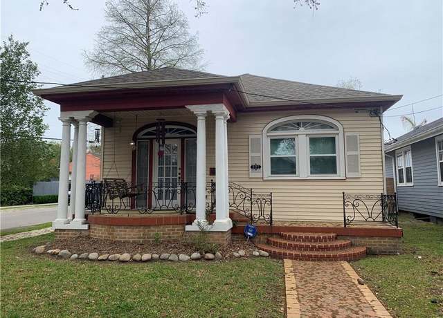Property at 801 Navarre St, New Orleans, LA 70124, 2 beds, 1 bath