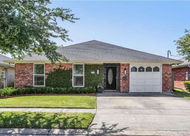 Property at 1408 Papworth Ave, Metairie, LA 70005, 3 beds, 2 baths