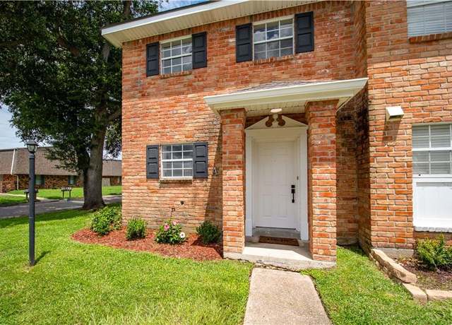 Property at 33 Brandon Hall Dr Unit A, Destrehan, LA 70047, 2 beds, 1.5 baths