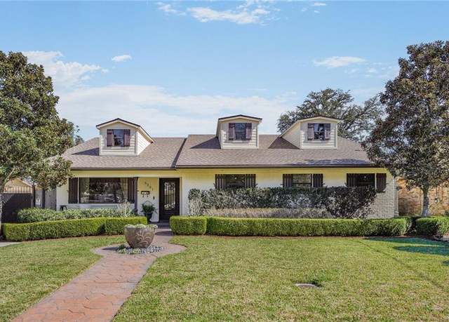 Property at 5201 Bancroft Dr, New Orleans, LA 70122, 4 beds, 3.5 baths