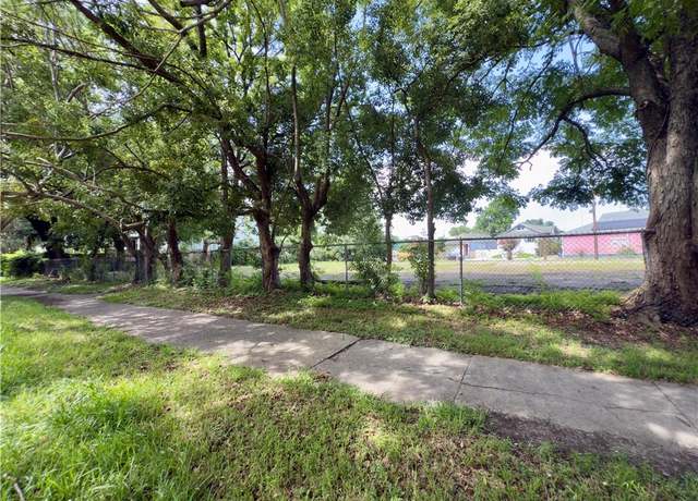 Property at 2425 Esplanade Ave, New Orleans, LA 70119
