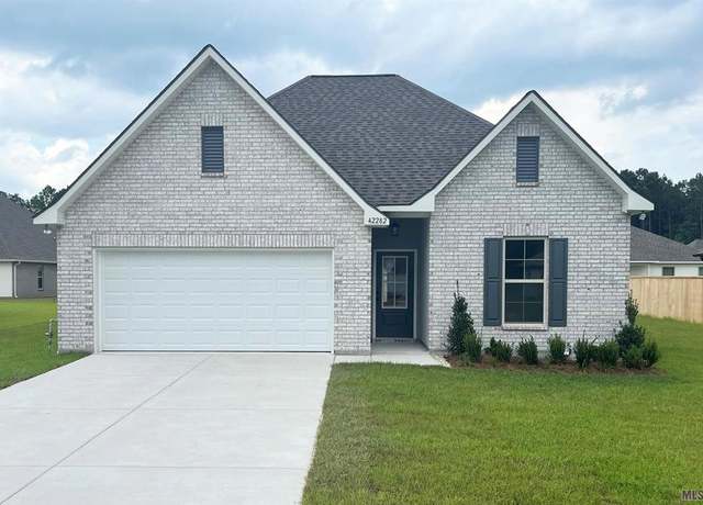 Property at 42282 Blue Bay Dr, Ponchatoula, LA 70454, 4 beds, 3 baths