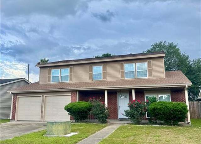 Property at 4001 Bayou Oaks Dr, Harvey, LA 70058, 4 beds, 2.5 baths