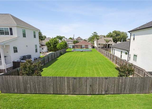 Property at 345 38th St, New Orleans, LA 70124