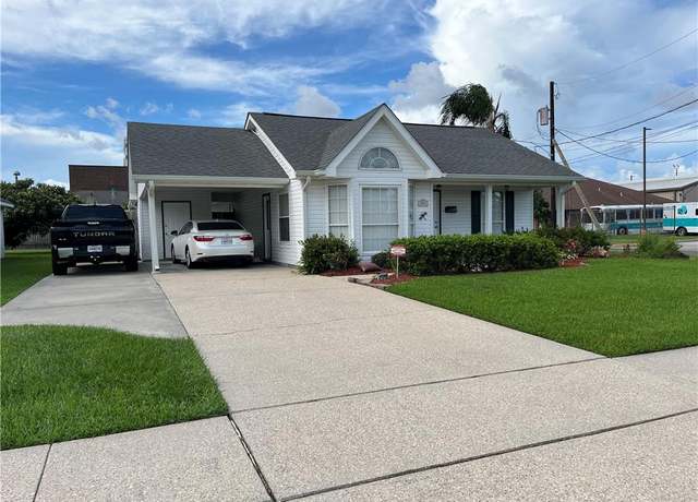 Property at 4501 13th St, Marrero, LA 70072, 3 beds, 2 baths
